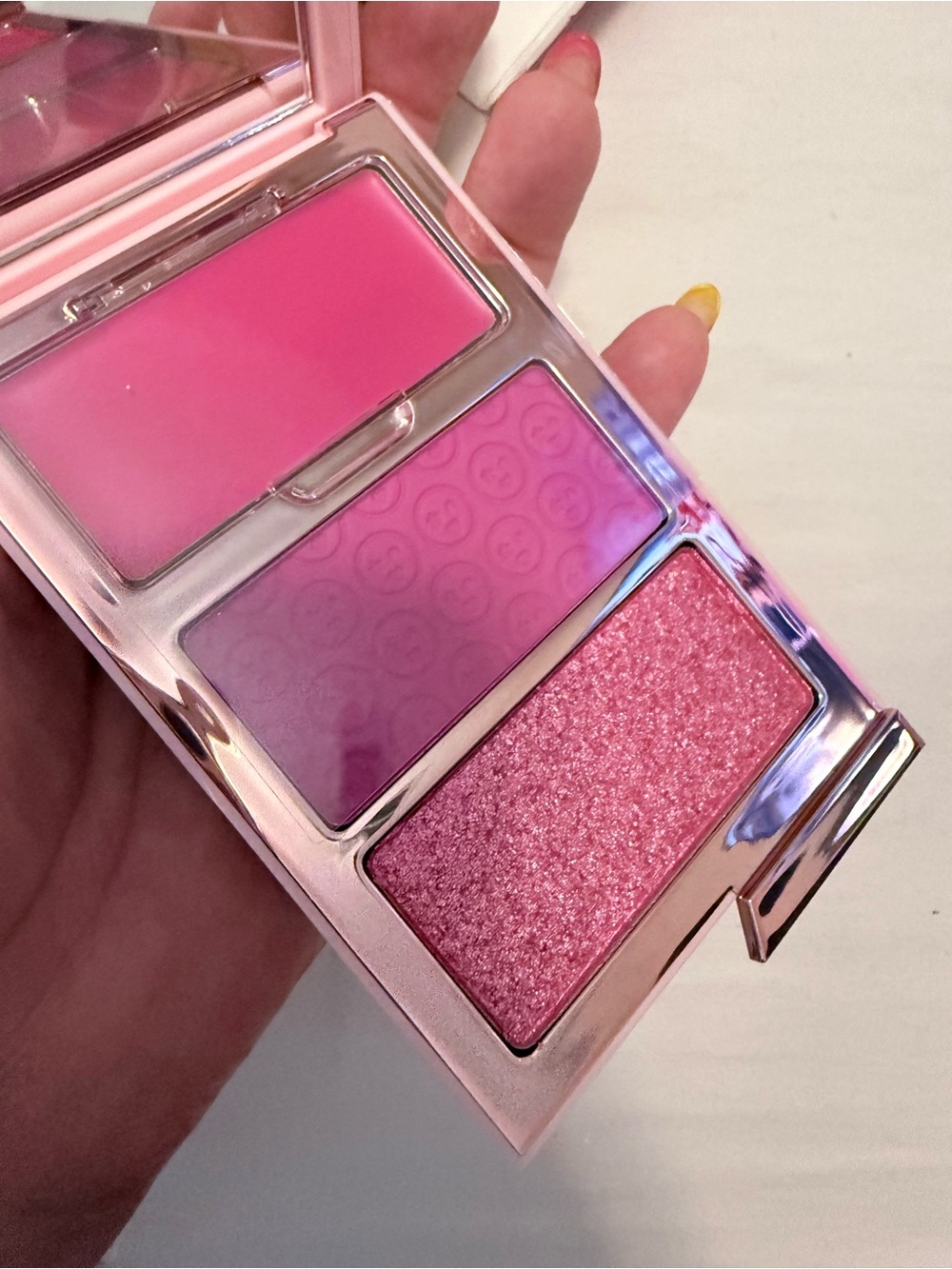 ONE/SIZE Pink Trio Cheek & Eye Palette - Bright Pink, Magenta, Shimmer Pink